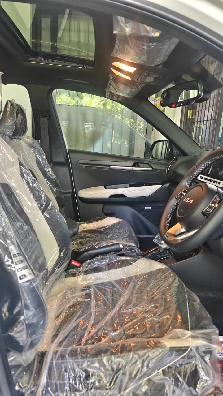 Kia Sonet GTX + 2025