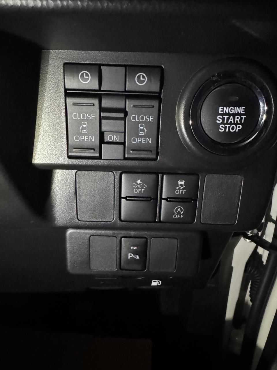 Toyota Roomy CUSTOM G 2025