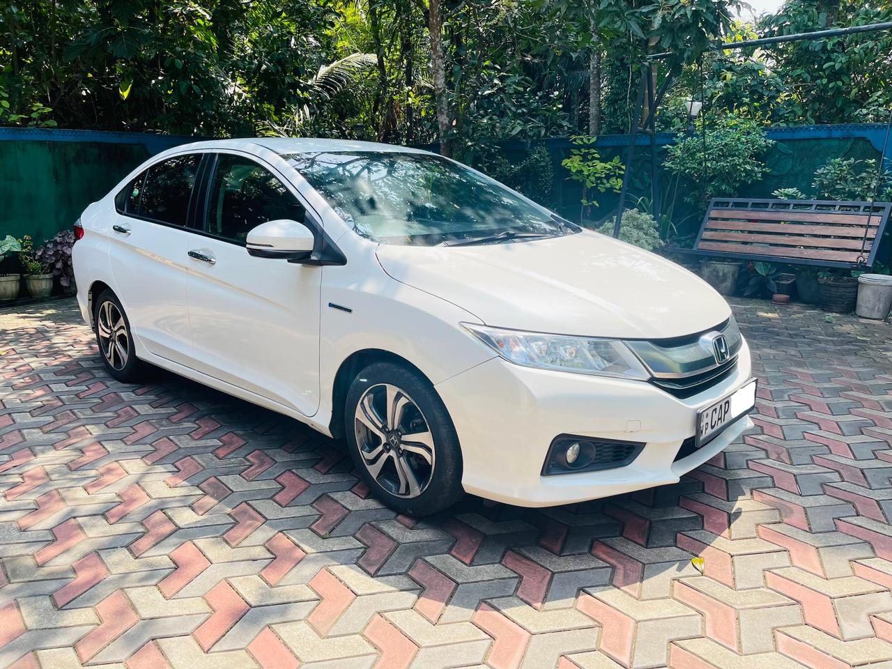 Honda Grace 2014