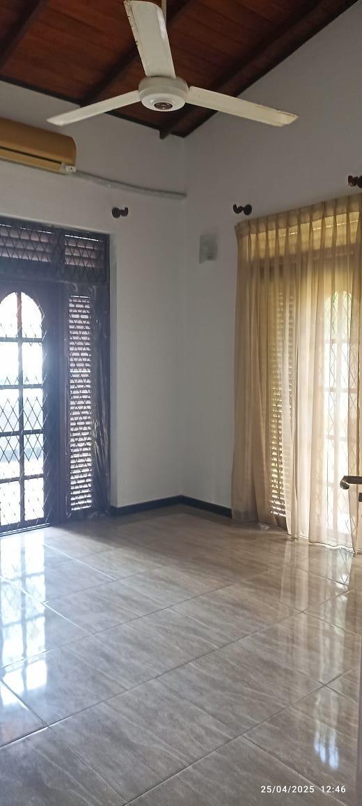 House With Land  Sale In Katubedda .