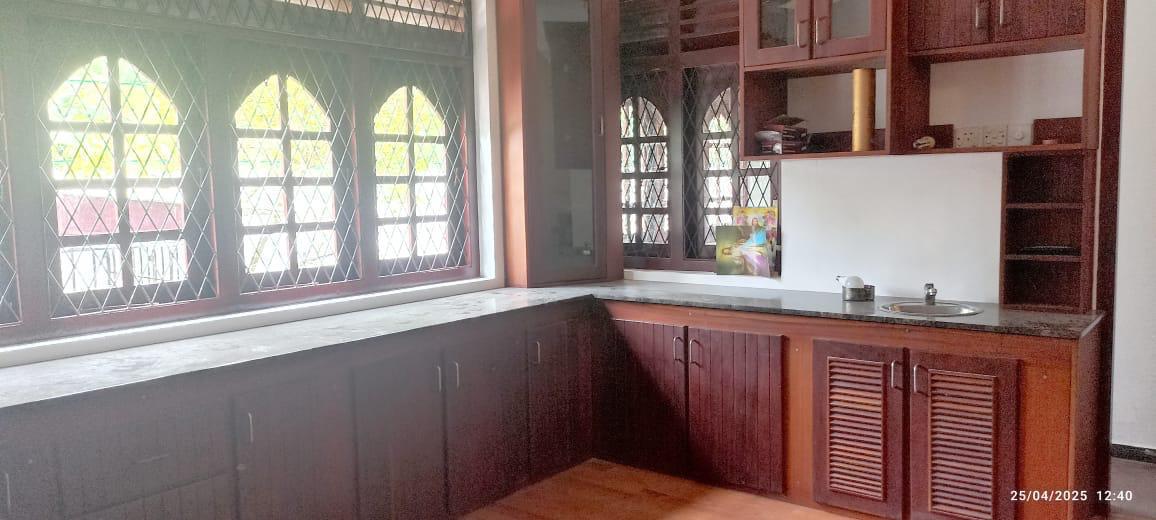 House With Land  Sale In Katubedda .