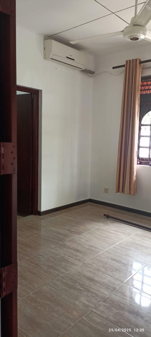 House With Land  Sale In Katubedda .