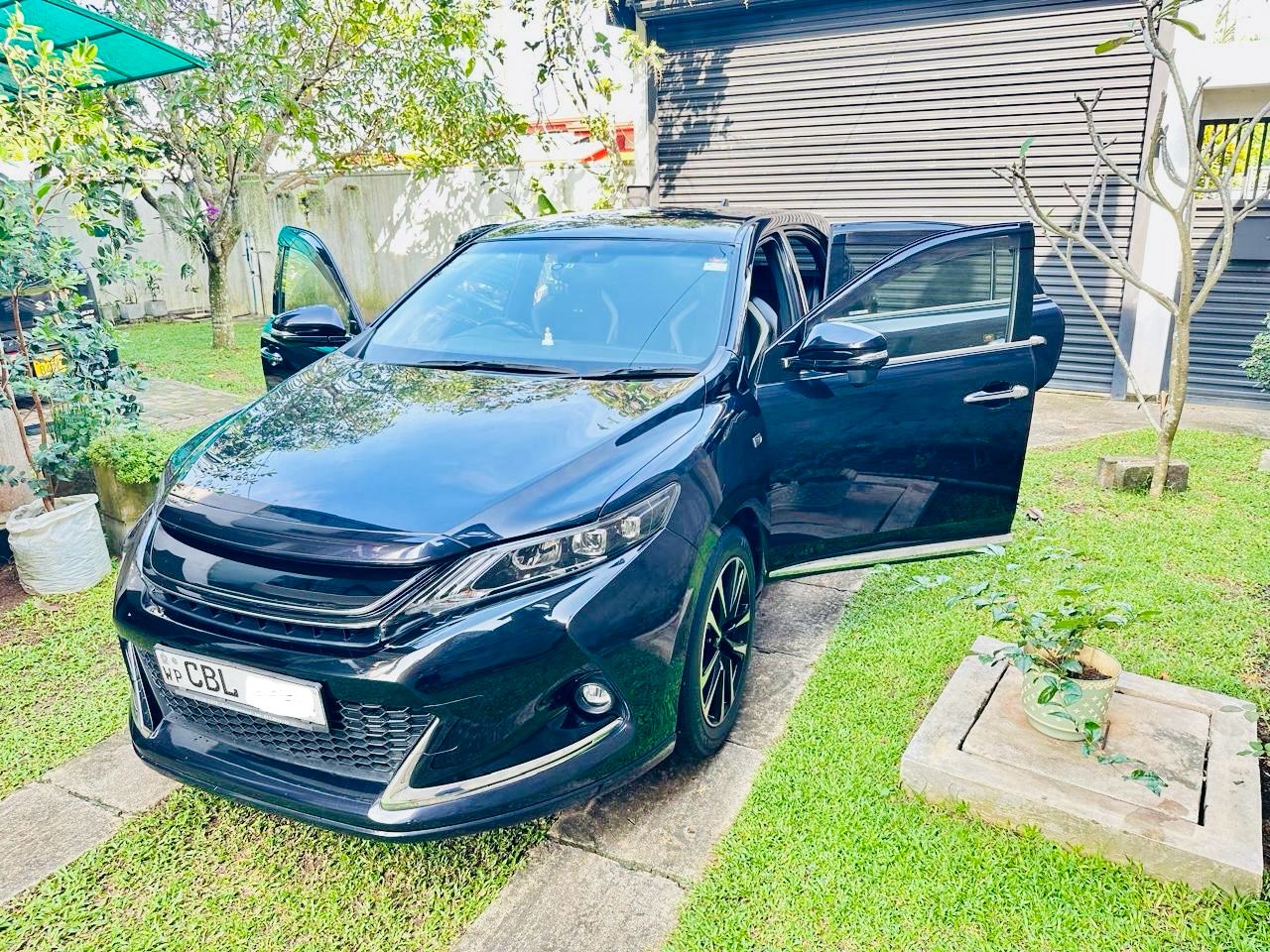 Toyota Harrier GS Sport 2016