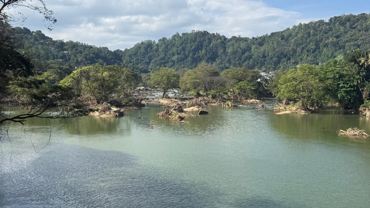 highly residential land near Dodanwala Bridge, Kandy