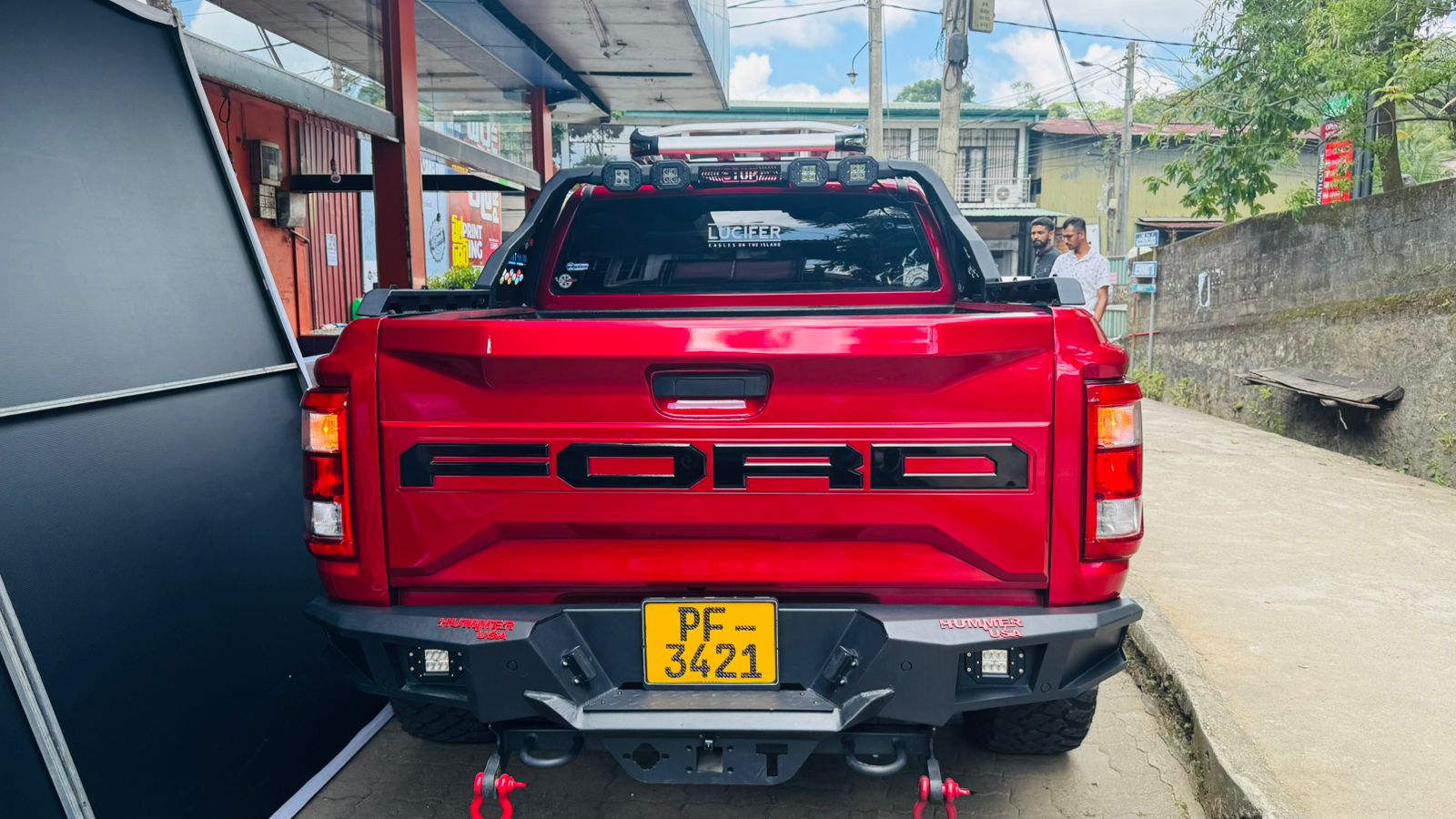 **Ford Raptor Ranger – Unstoppable 4×4 Diesel Beast! 🚗**  Unleash adventure with this robust used Ford Raptor Ranger, ready to conquer any Sri Lankan terrain. Powered by a potent 2000cc diesel engine and featuring a responsive manual transmission, this SUV-4×4 is built for performance and durability. Experience unparalleled off-road capability and commanding presence on every journey.  *   **Condition:** Used *   **Engine Capacity:** 2000cc *   **Fuel Type:** Diesel *   **Transmission:** Manual *   **Body:** SUV-4×4  Don’t miss this opportunity! Contact us today to arrange a viewing and test drive. Your next adventure awaits! https://ikman.lk/en/ad/ford-raptor-ranger-2013-for-sale-kandy