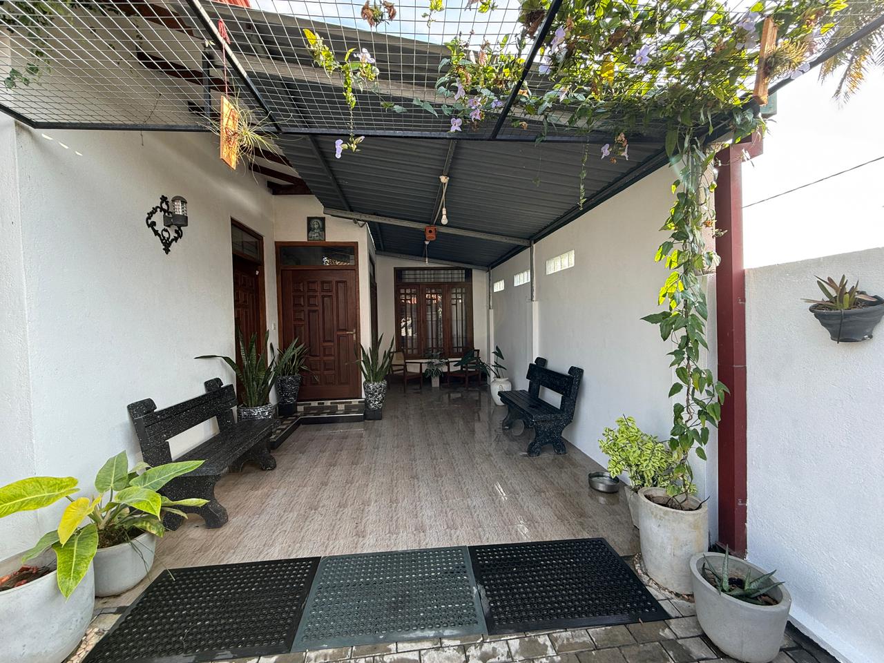 Fully Finished House For Sale Daluwakotuwa