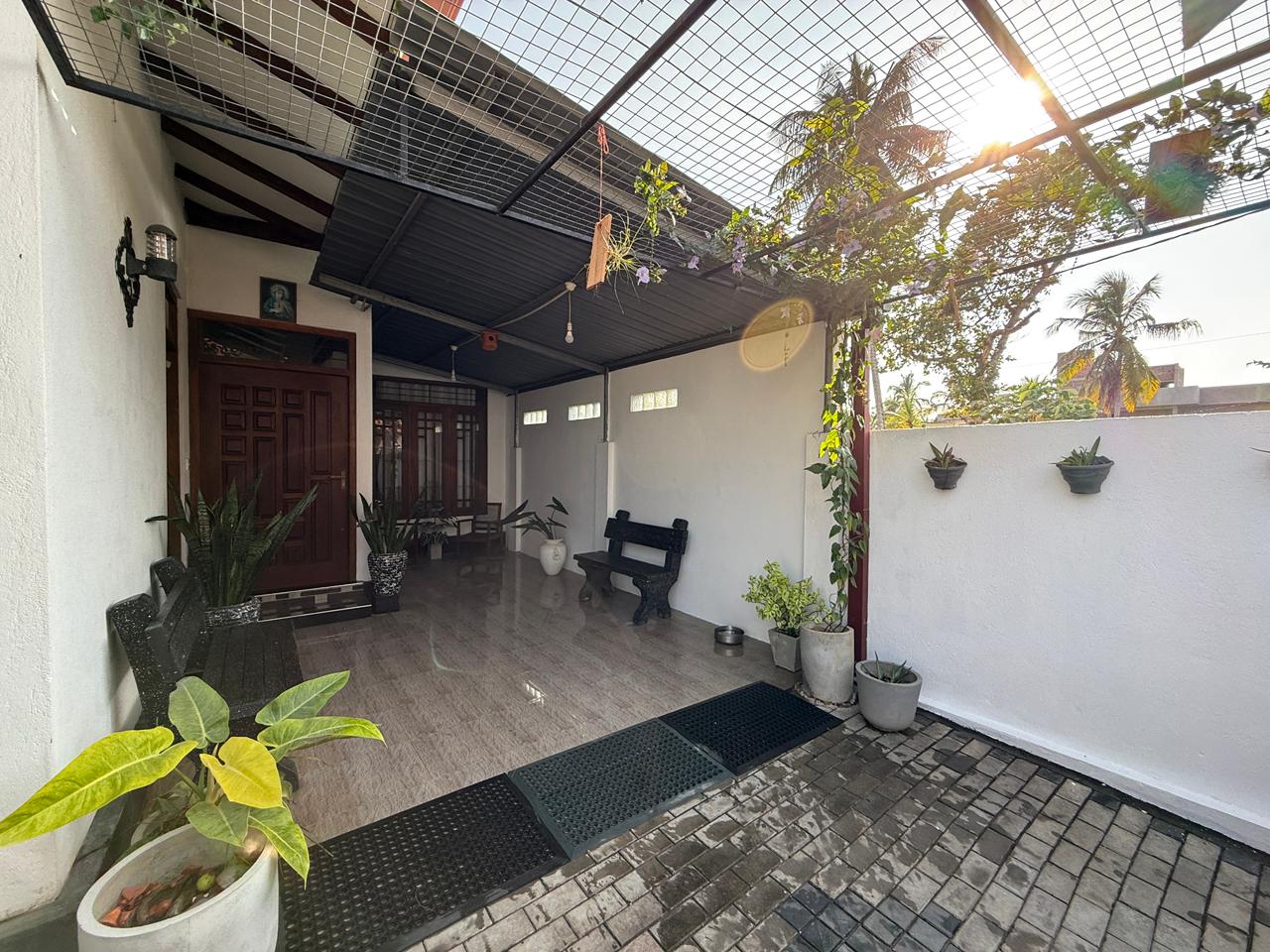 Fully Finished House For Sale Daluwakotuwa