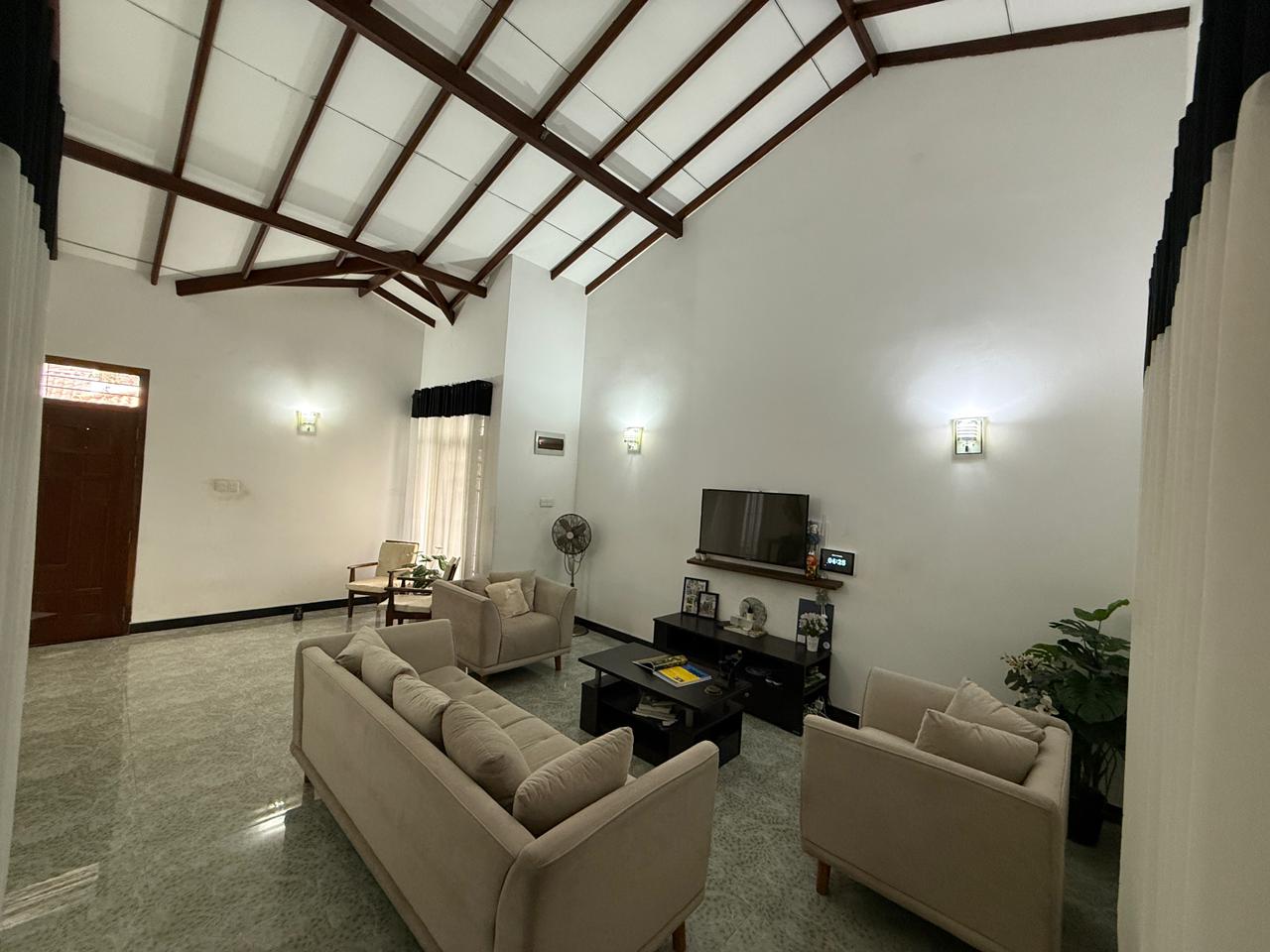 Fully Finished House For Sale Daluwakotuwa