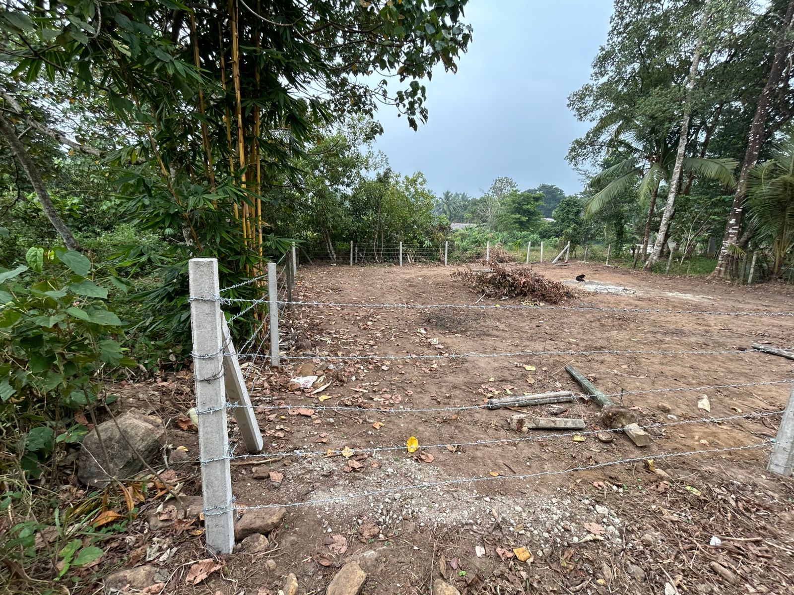 12.2 Perches of Land for Sale – Halthota