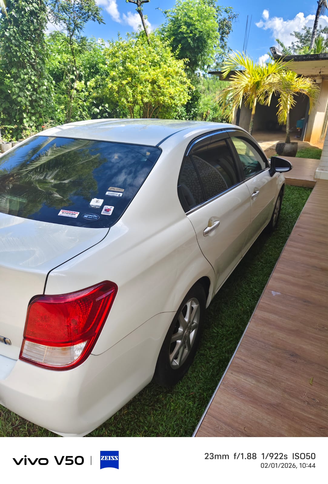 Toyota Axio 2015