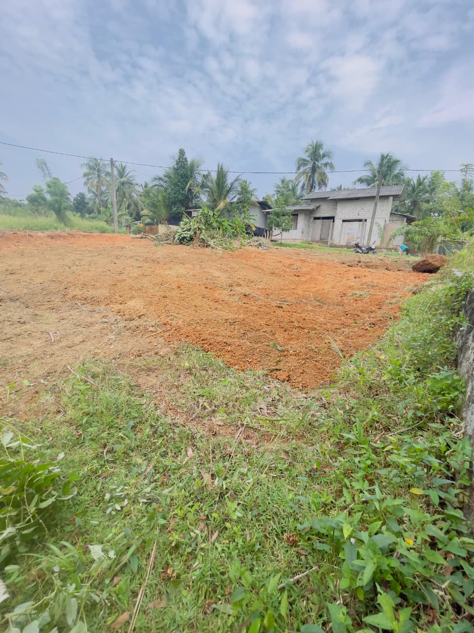 ඌරාපොළ බෝපැත්ත පර්චස් 14