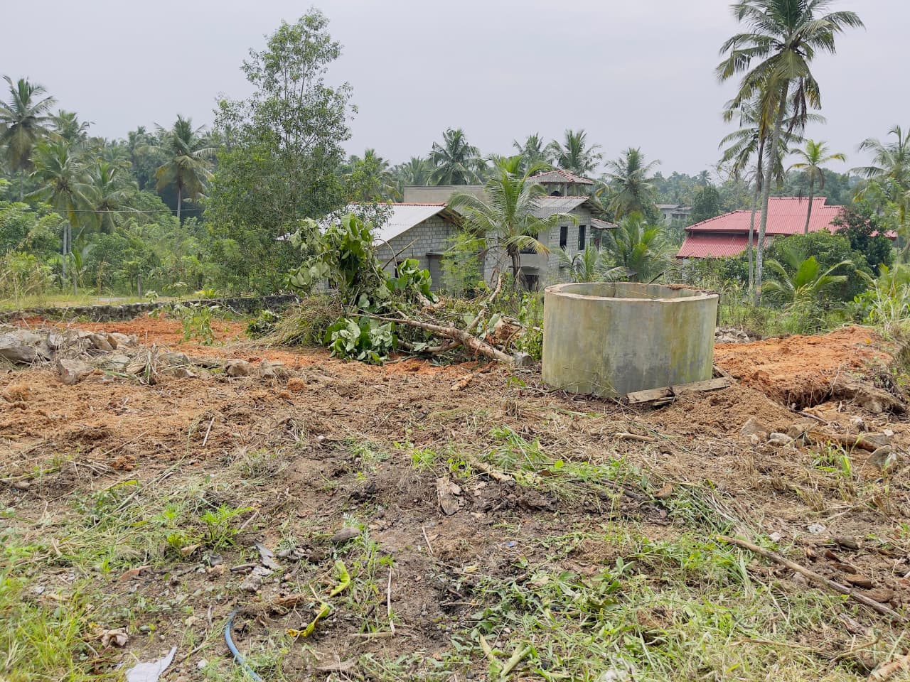 ඌරාපොළ බෝපැත්ත පර්චස් 14