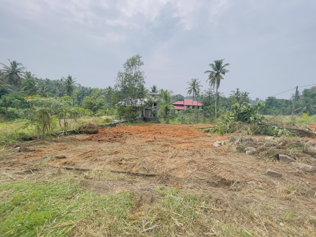 ඌරාපොළ බෝපැත්ත පර්චස් 14