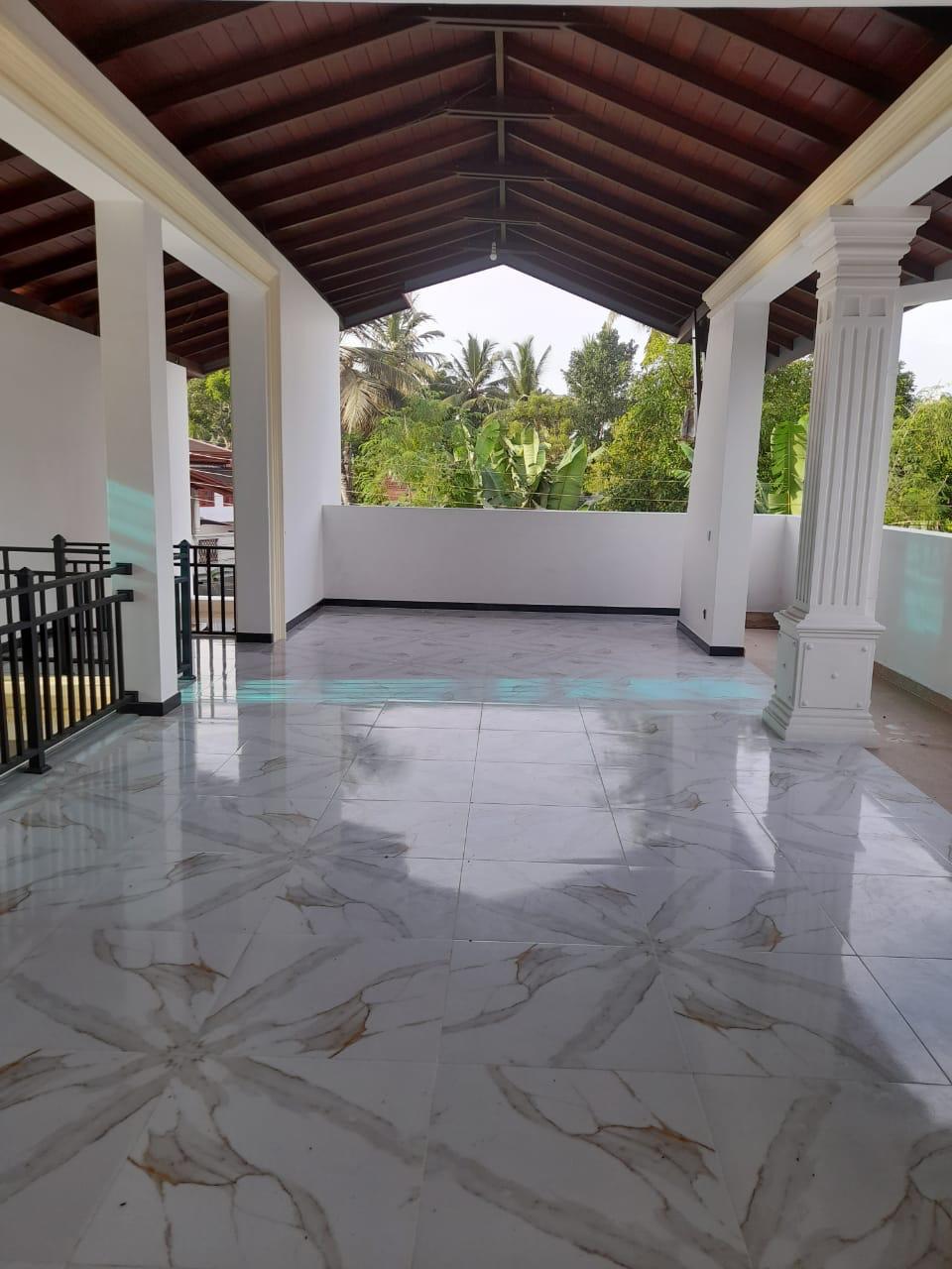 Land with House for Sale Kadawatha