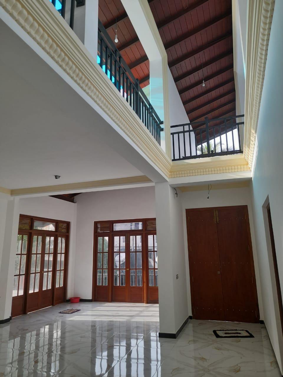 Land with House for Sale Kadawatha