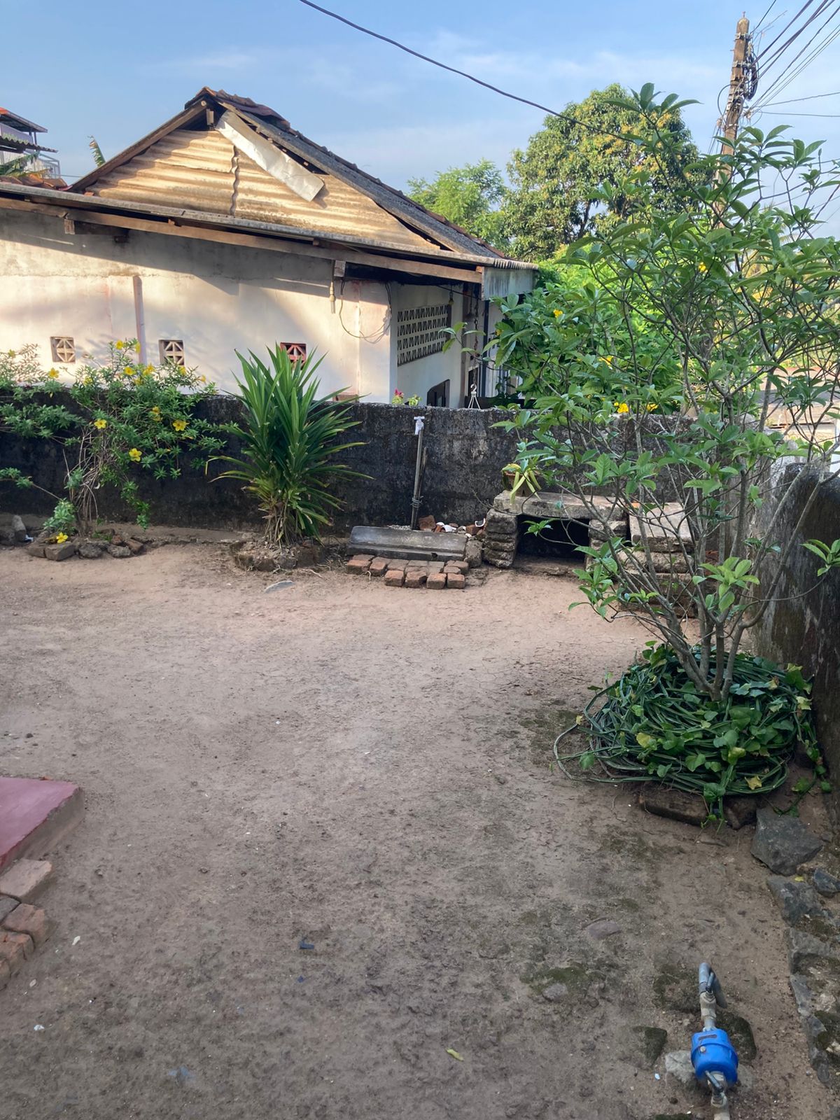 Land for sate in Angoda, Delgahawatta.