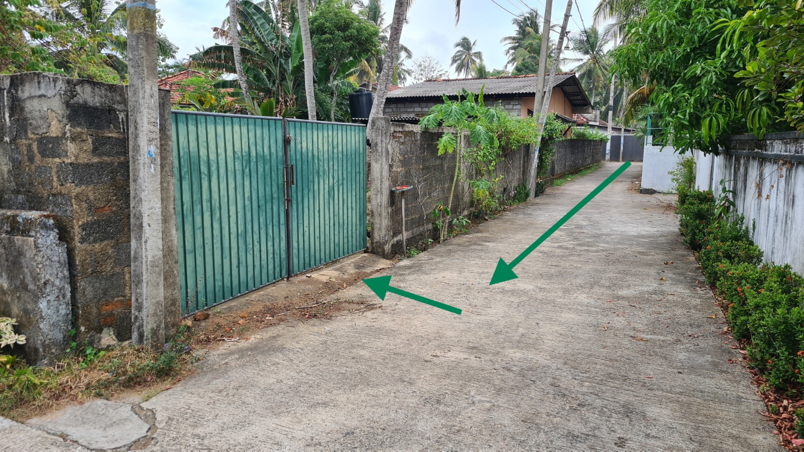 Land for Sale near Panadura Galle Road | පානදුර ගාලු පාරට පෙනෙන දුරින් අගනා ඉඩමක්