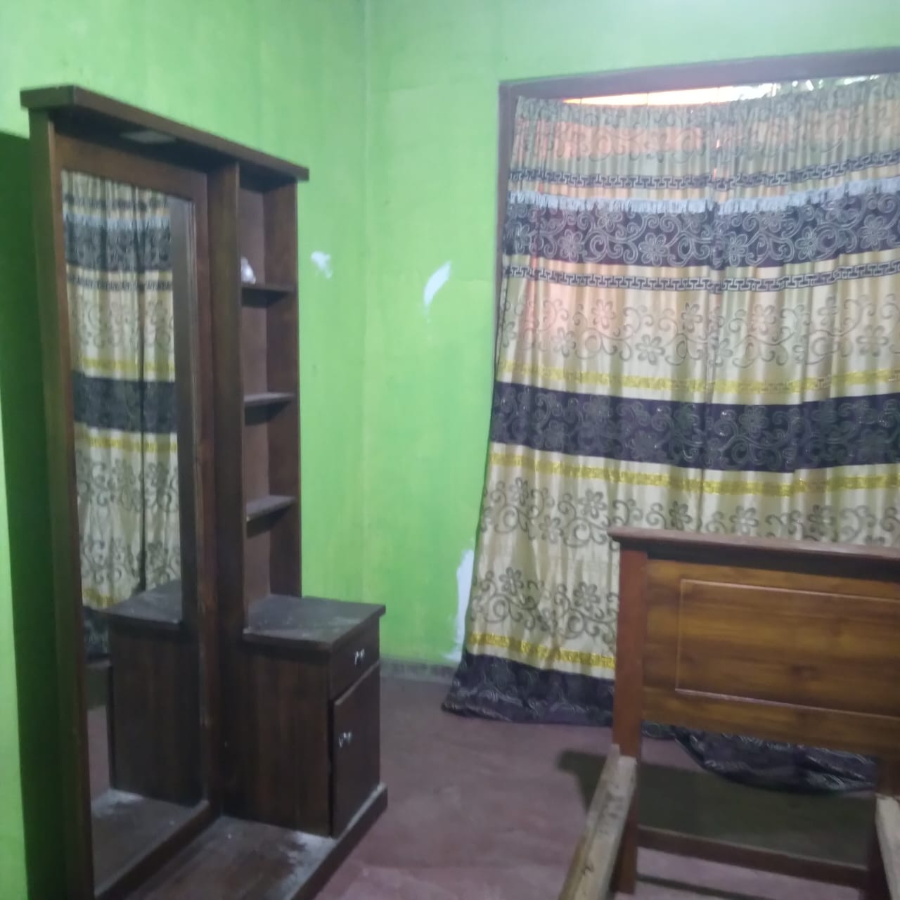 House with land for sale (Karadagolla)