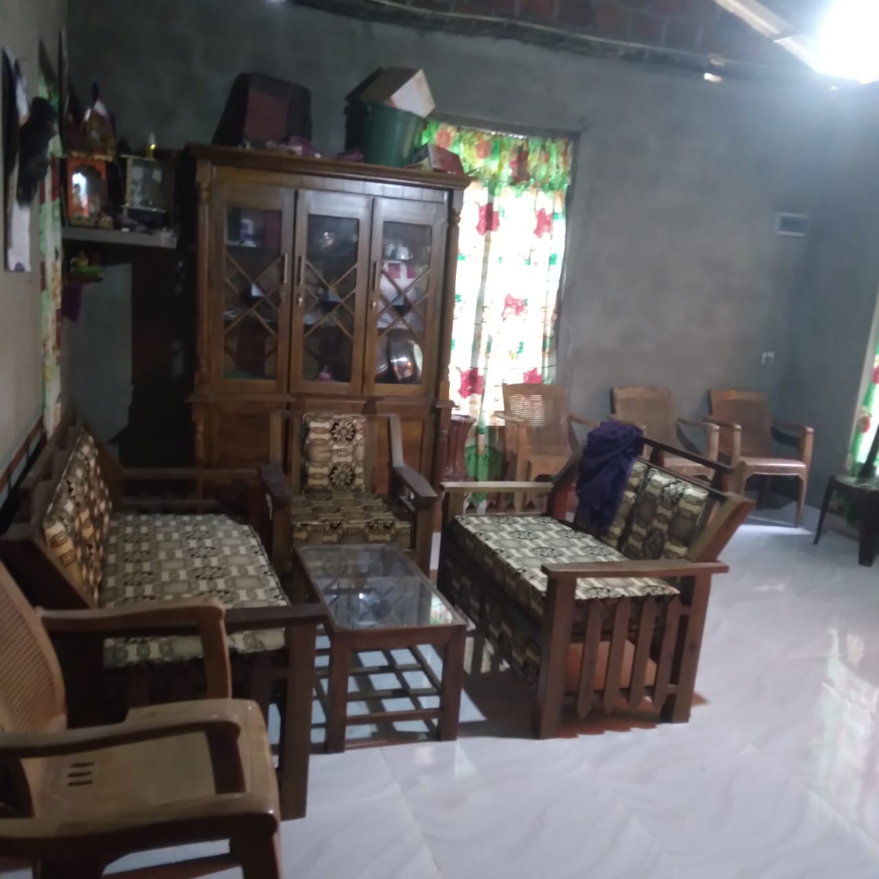 House with land for sale (Karadagolla)