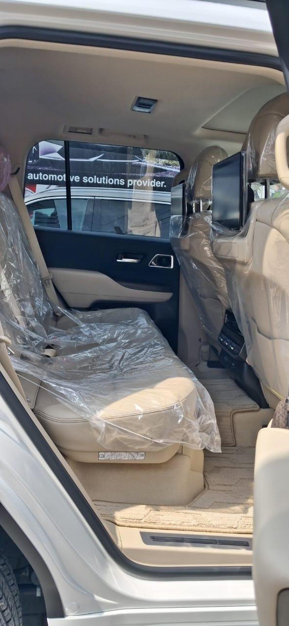 Toyota Land Cruiser Prado ZX 2024