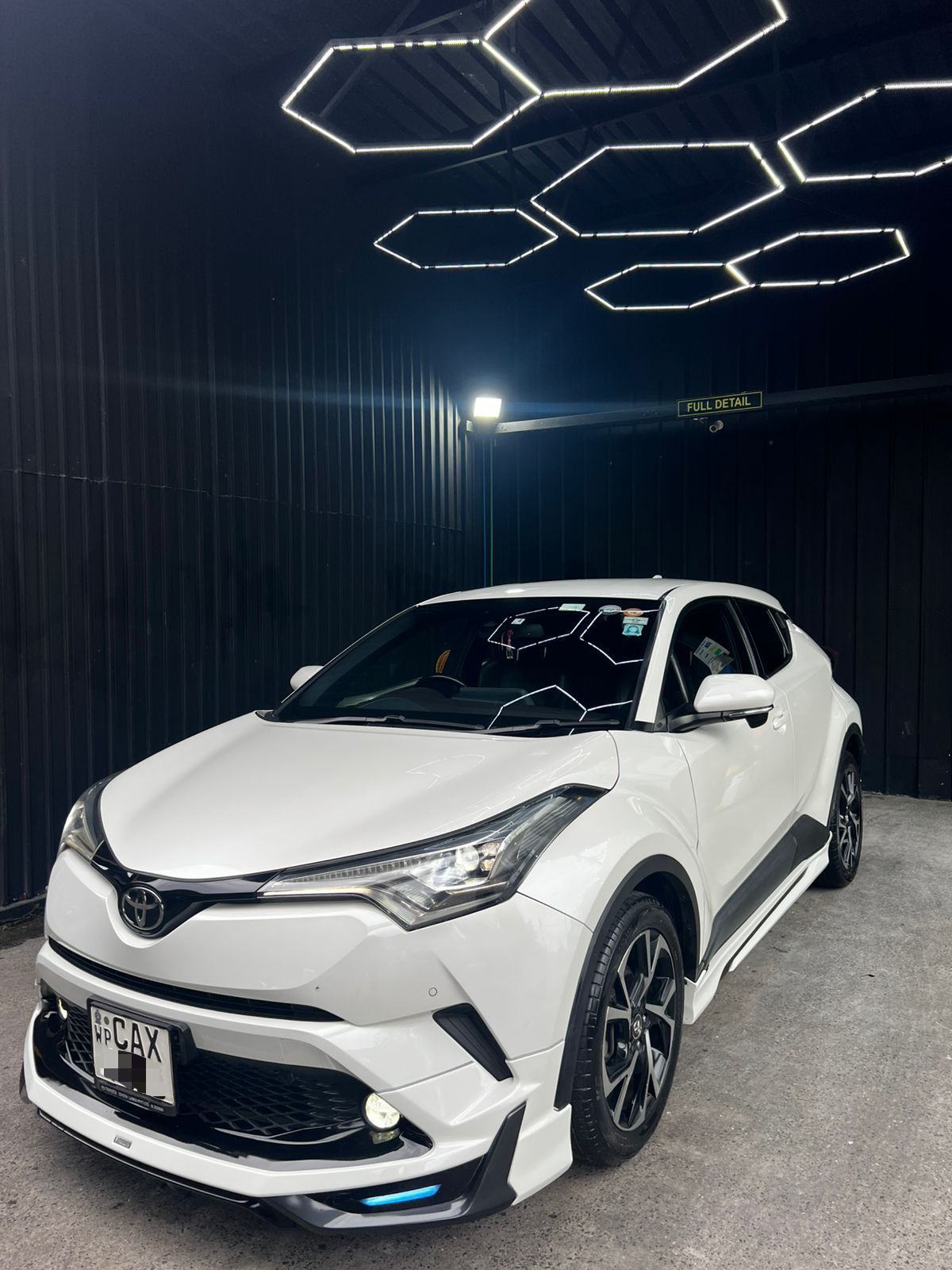 Toyota CHR NGX50 2017