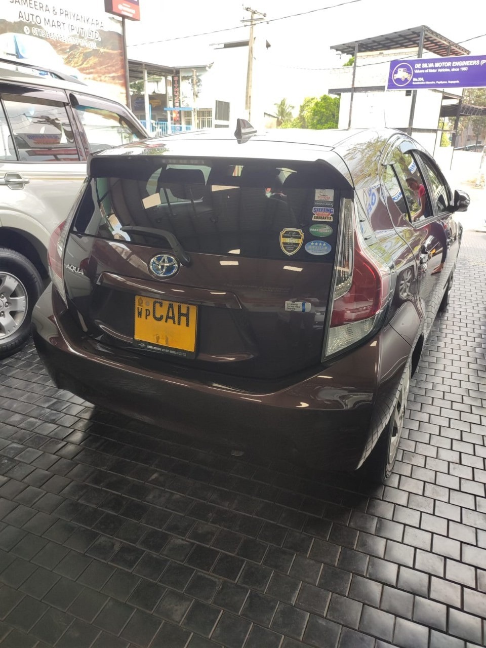 Toyota Aqua X-Urban 2015