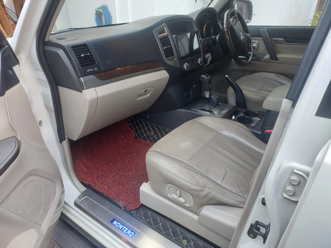 Mitsubishi Montero 2015