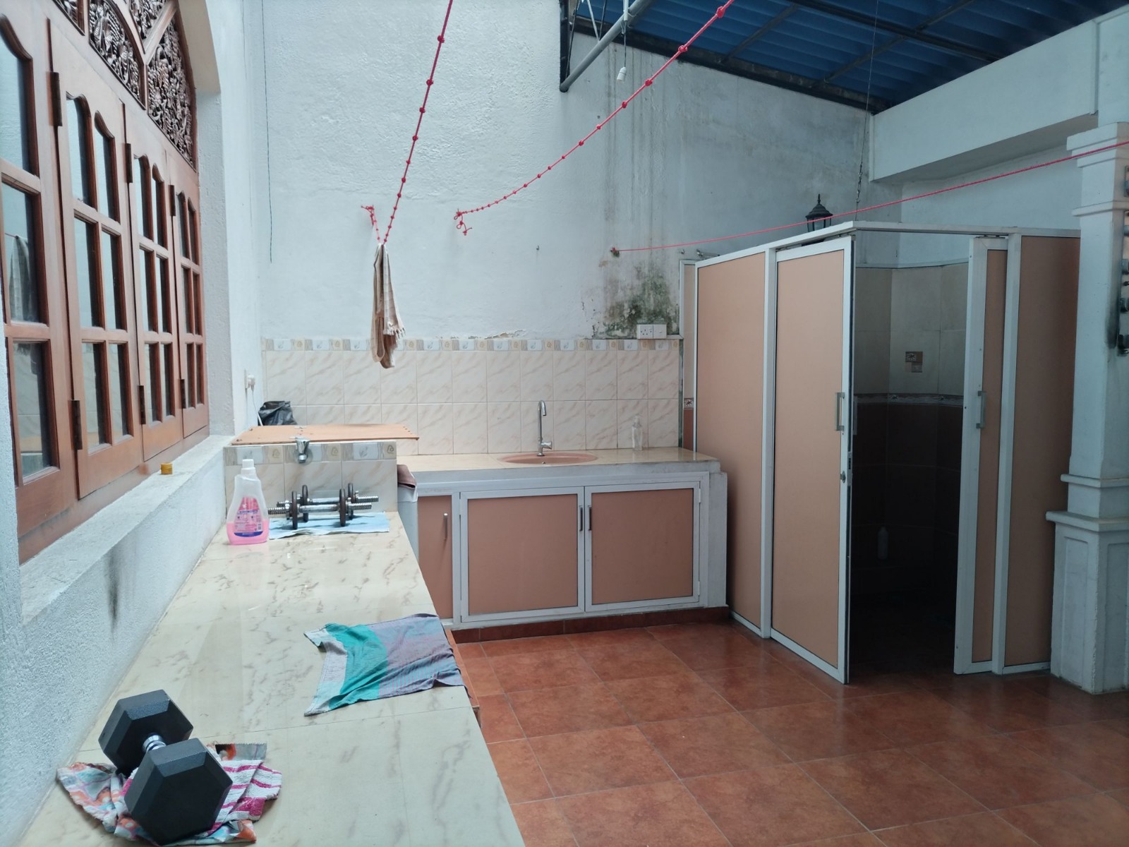 Spacious 3-Bedroom House for Rent – Katukurunda Junction, Kalutara