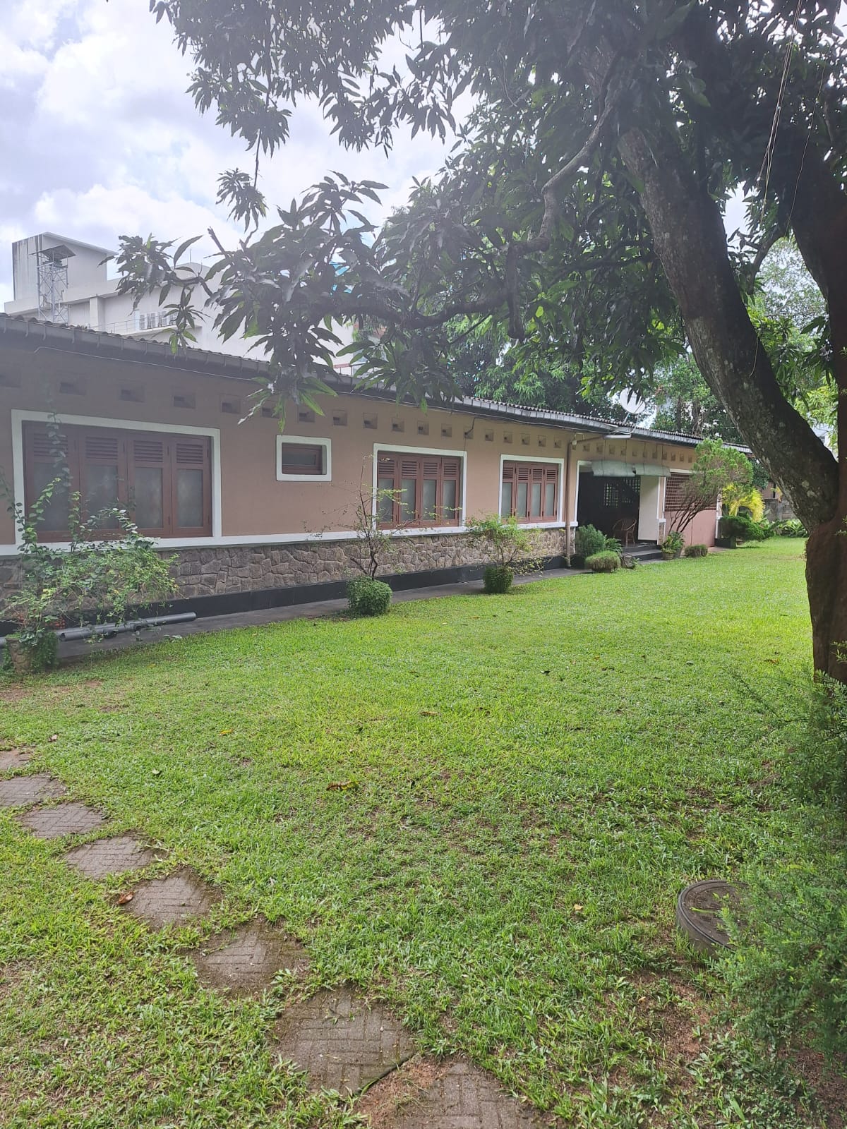5bdrm Bungalow , Kurunegala City for sale