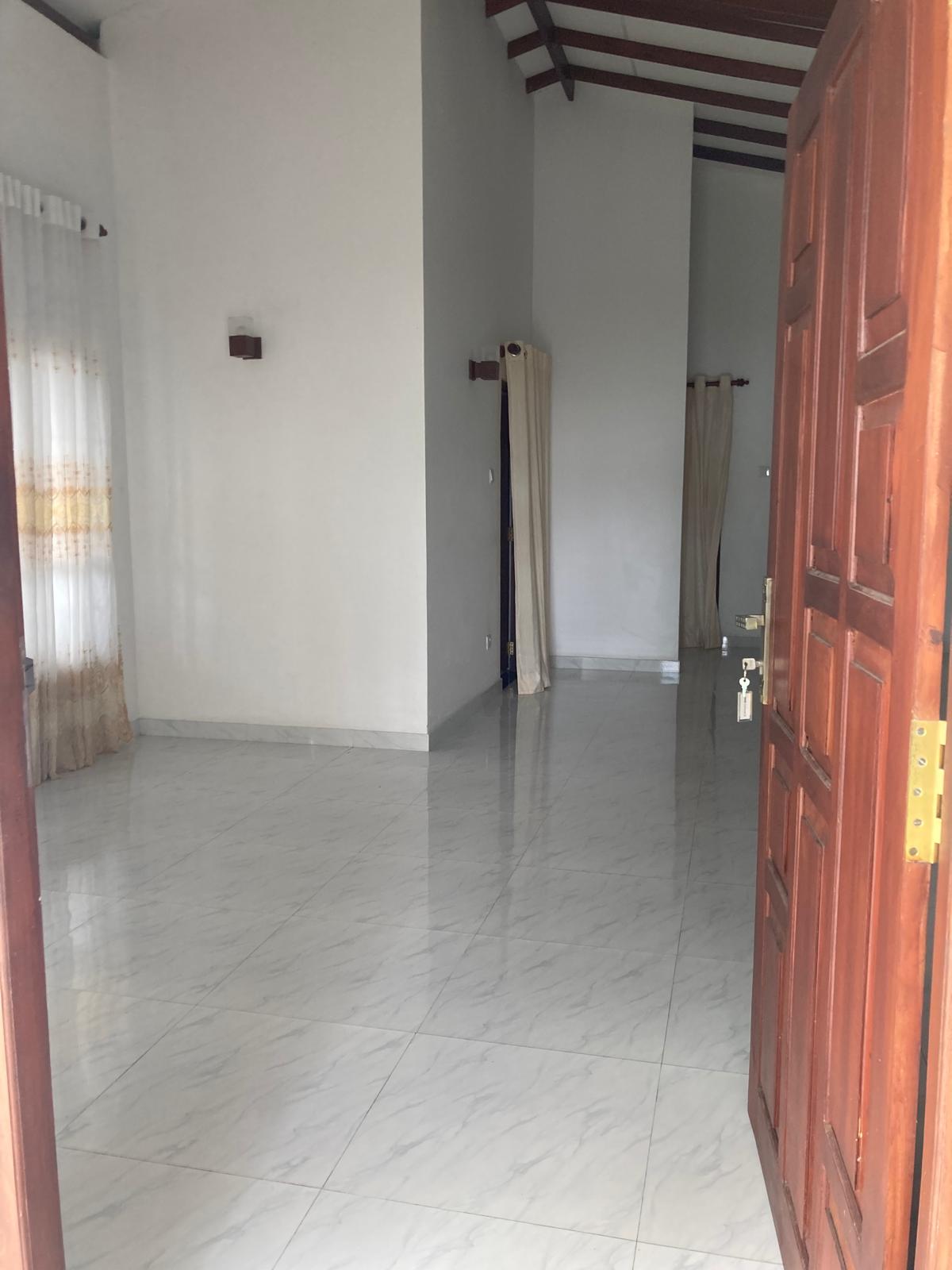 Land With House For Sale In Polgasowita