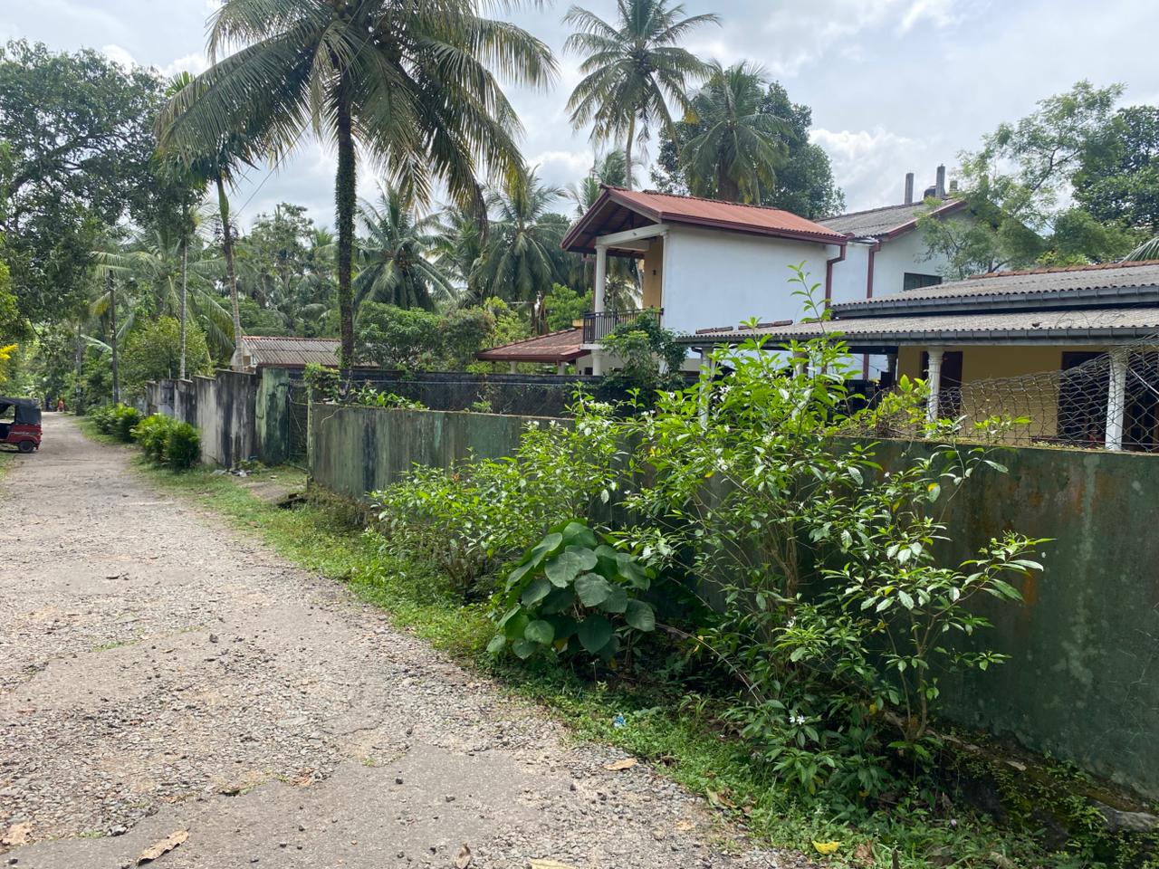 හෝමාගම නගරයට ආසන්න ඉඩම