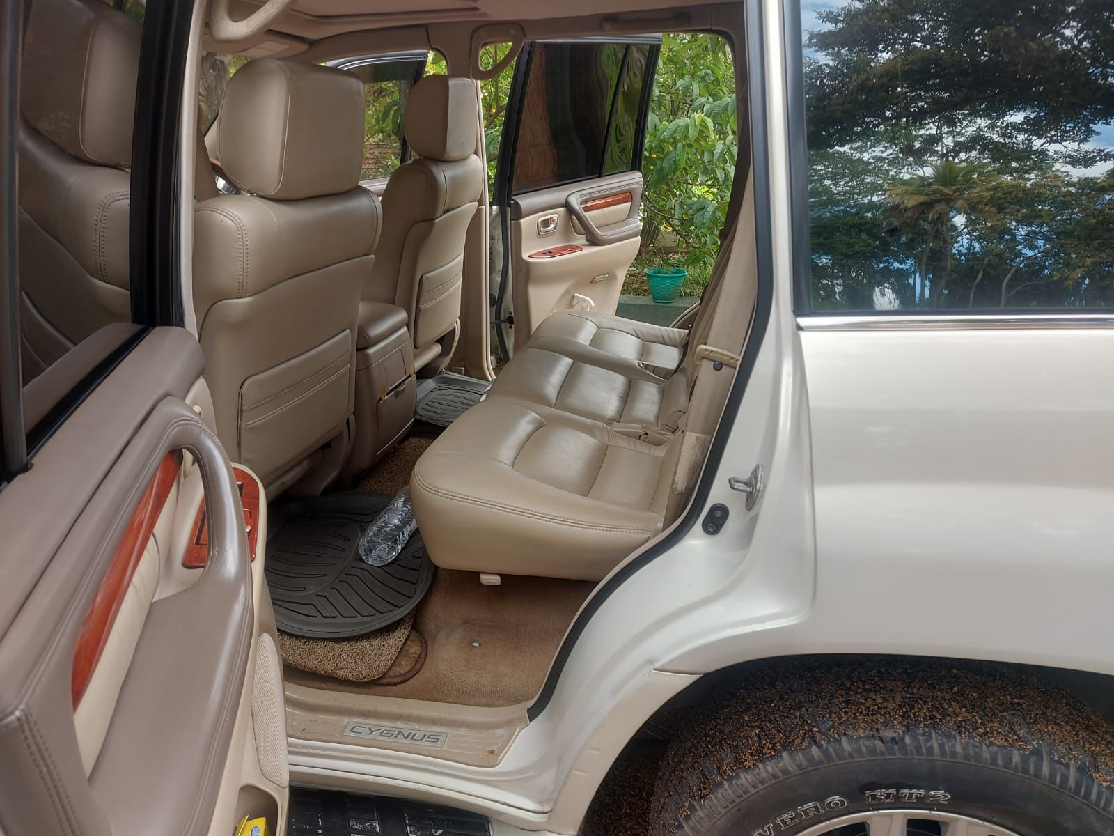 Toyota Land Cruiser Sahara 2000