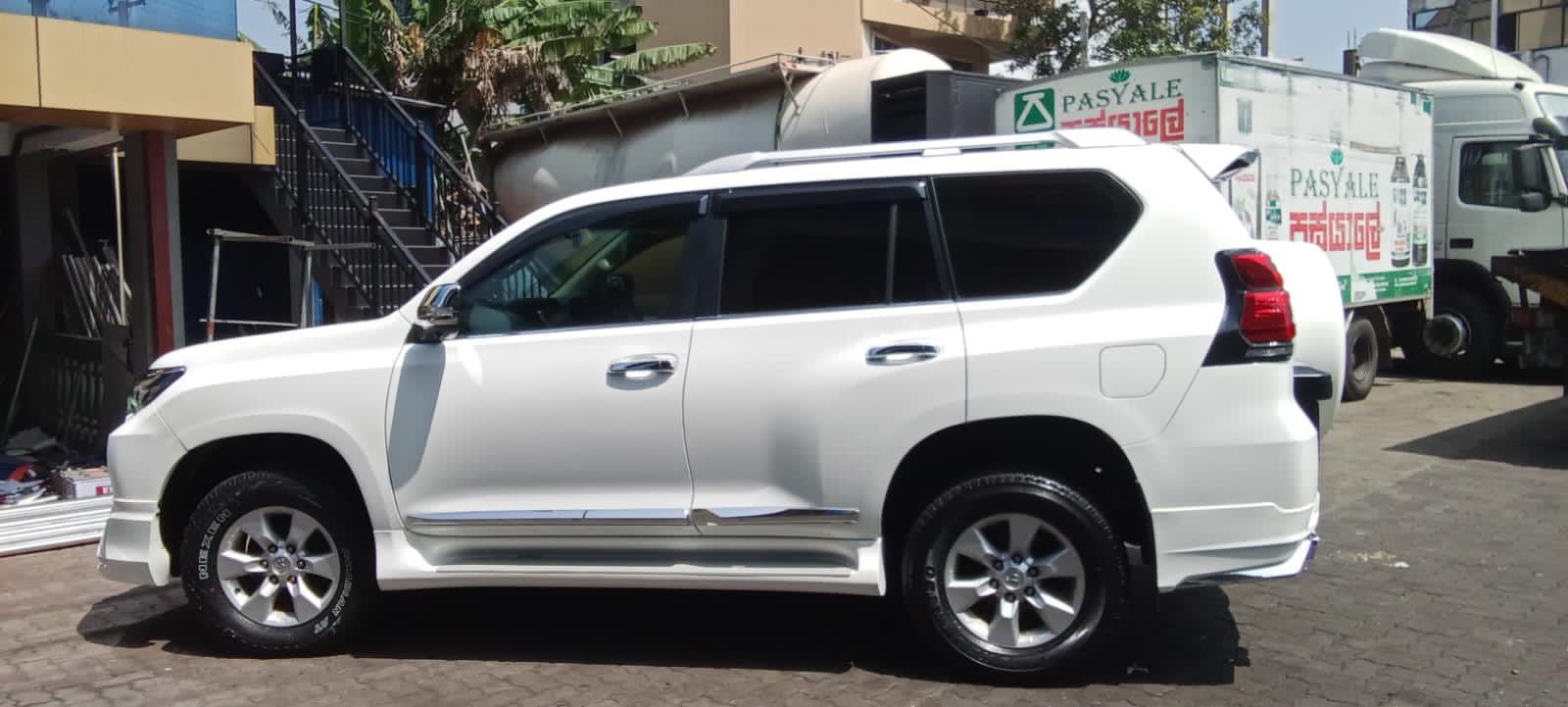 Toyota Land Cruiser Prado 150 2012