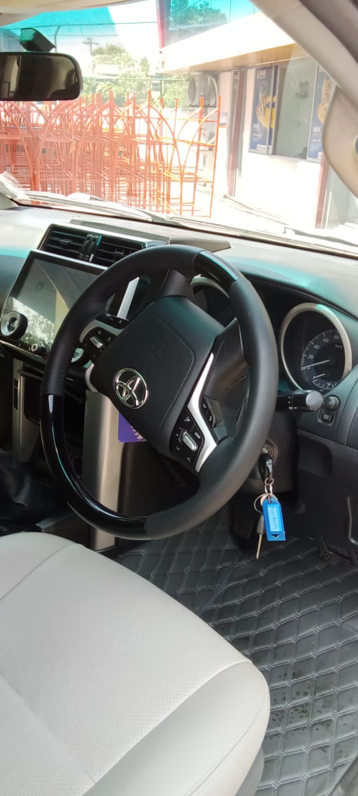 Toyota Land Cruiser Prado 150 2012