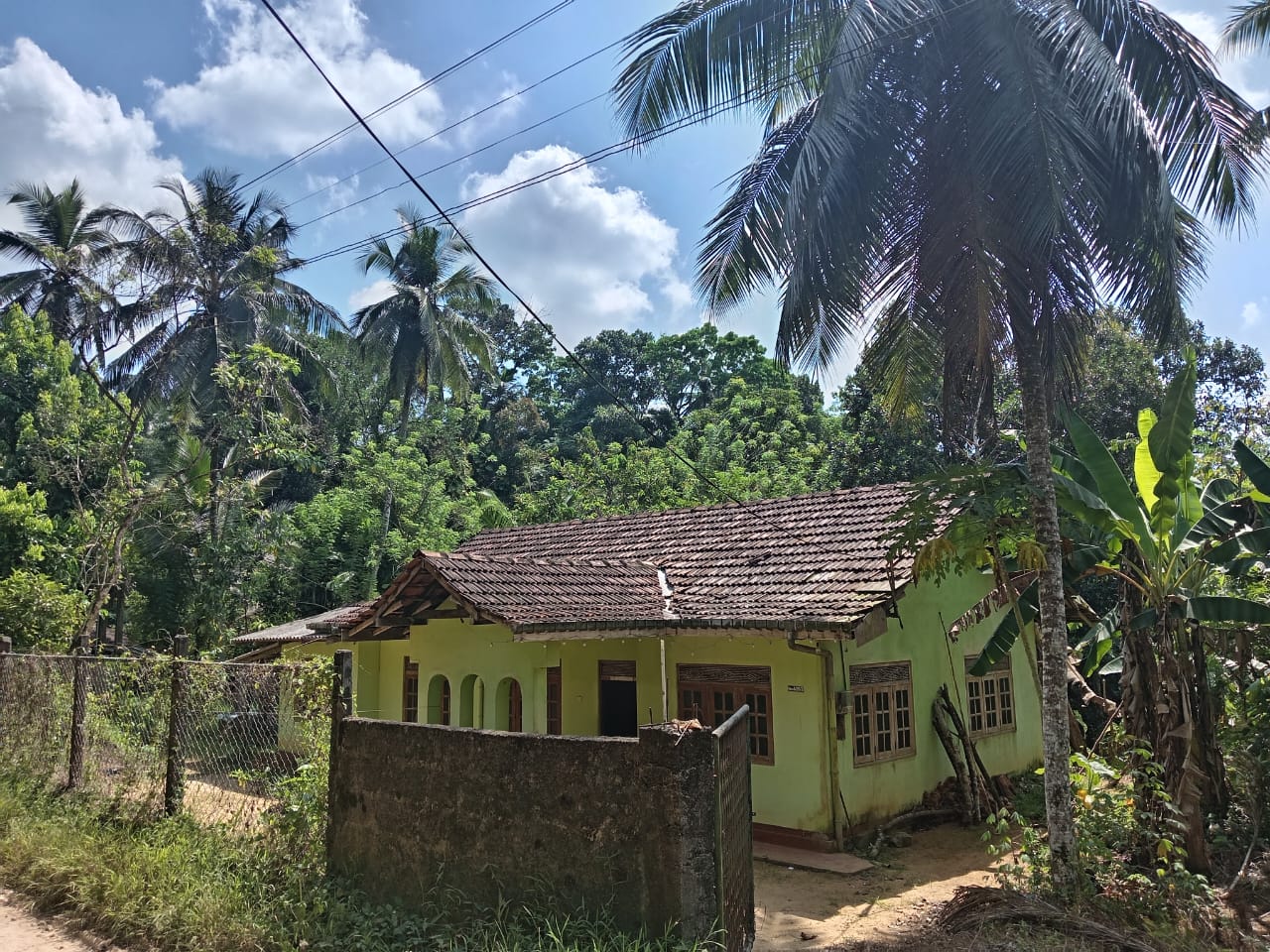 Land with House for Sale – Puwakpitiya
