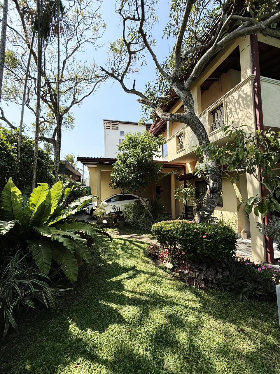 Furnished 5bdrm Villa in Villa Pannila, Moratuwa for sale
