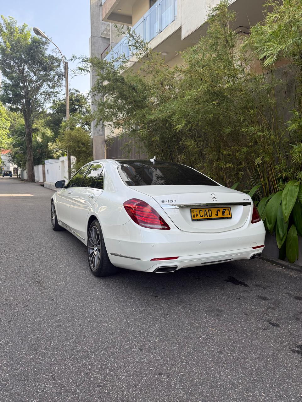 Mercedes Benz S400 Hybrid (LWB) 2014