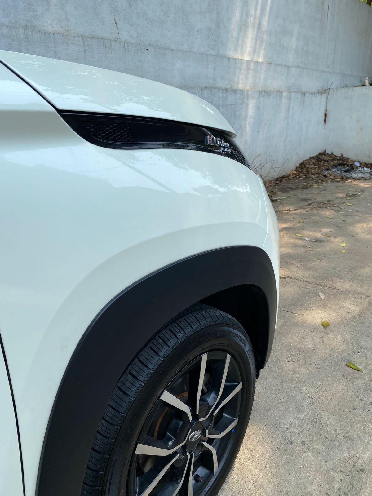 Mahindra KUV 100 2021