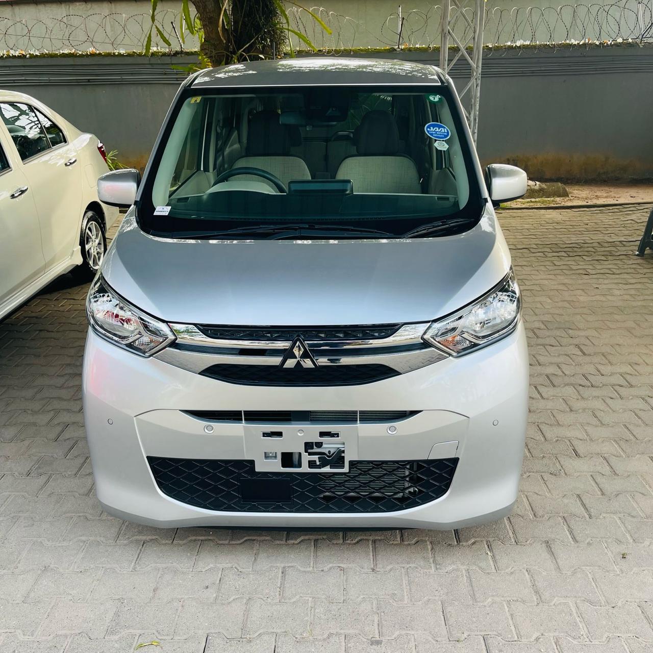 Mitsubishi eK Wagon M-Grade/G-Grade 2024