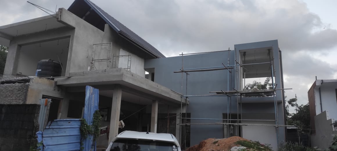 70%ක් පමණ වැඩ නිමකර ඇති වටිනා නිවාසයක් සහිත ඉඩමක් Piliyandala