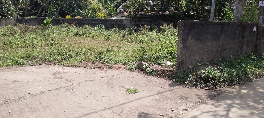 Land for Sale Dangedara, Infront of UKG Mahagedara