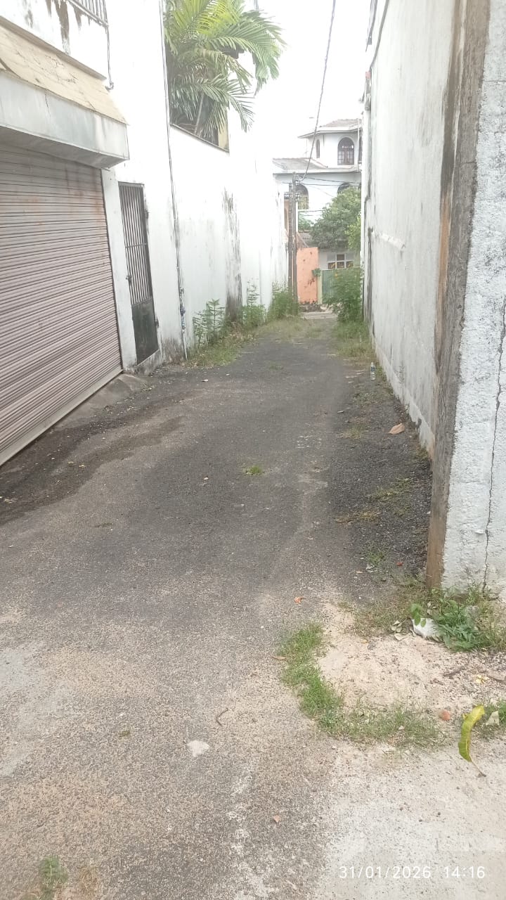 Land for Sale in Nawala