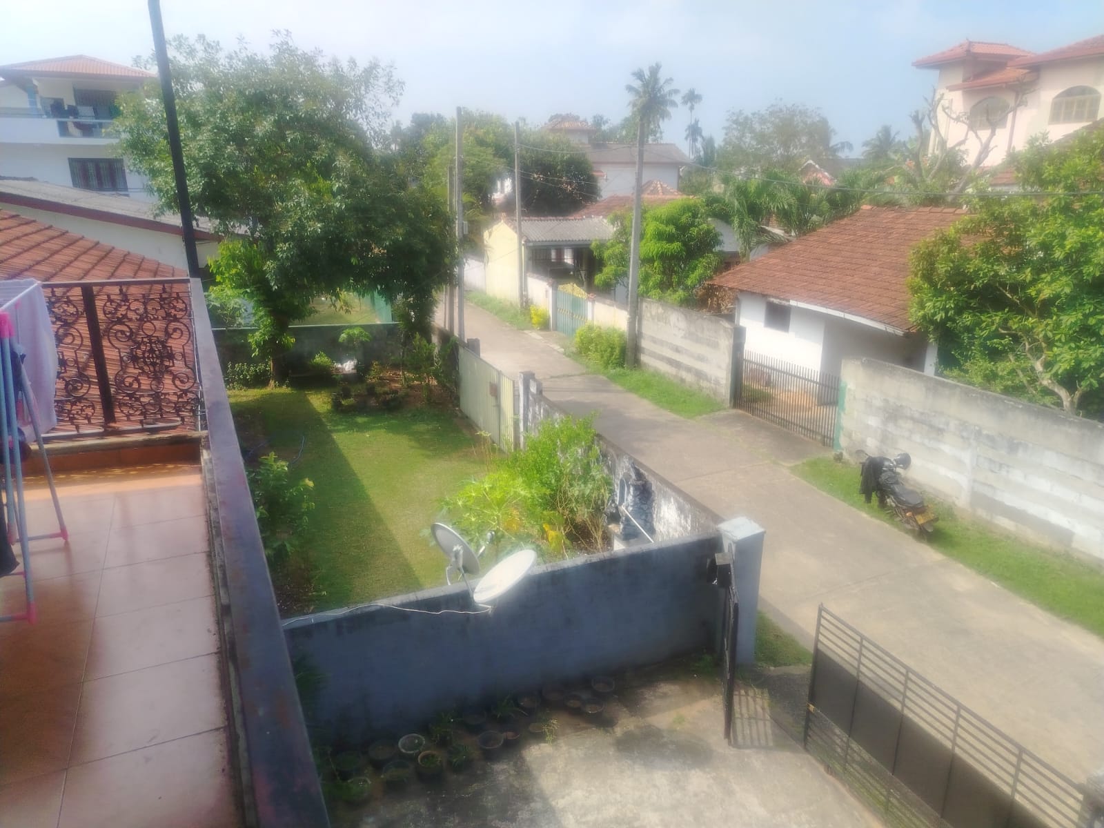 Two House with In a Same Land for Sale Kerawalapitiya