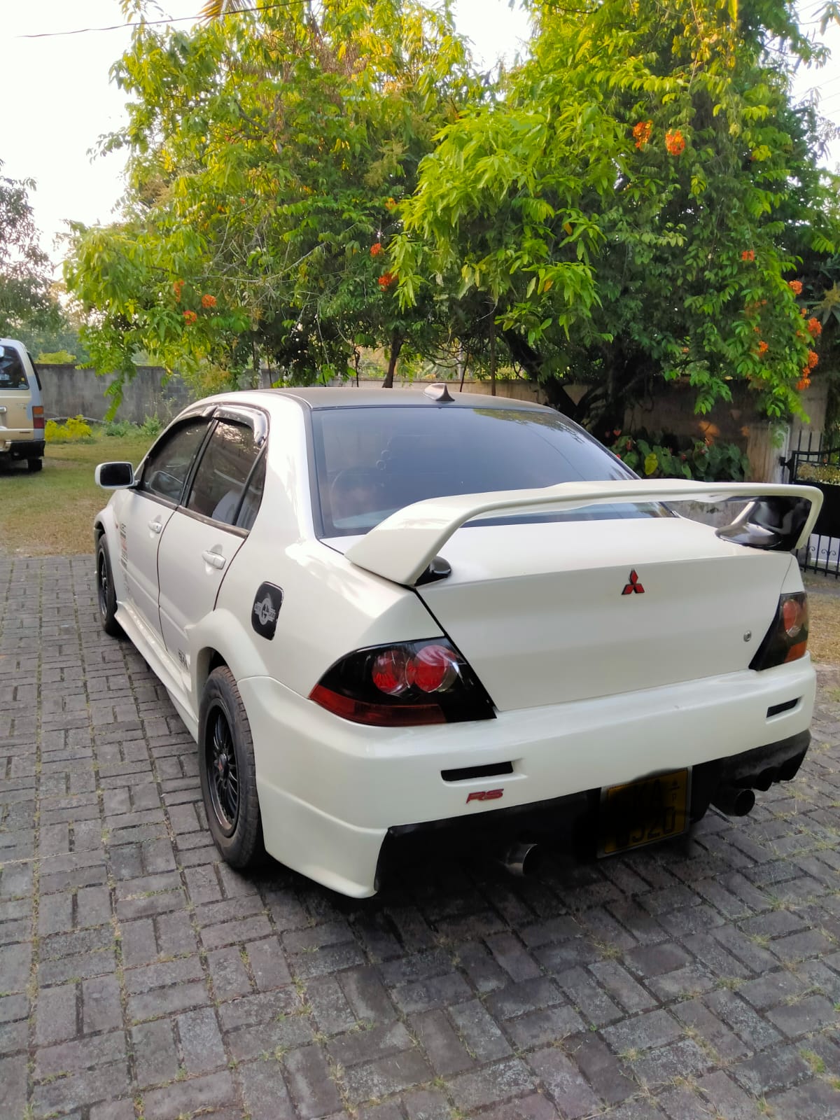 Mitsubishi Lancer CS2 2001