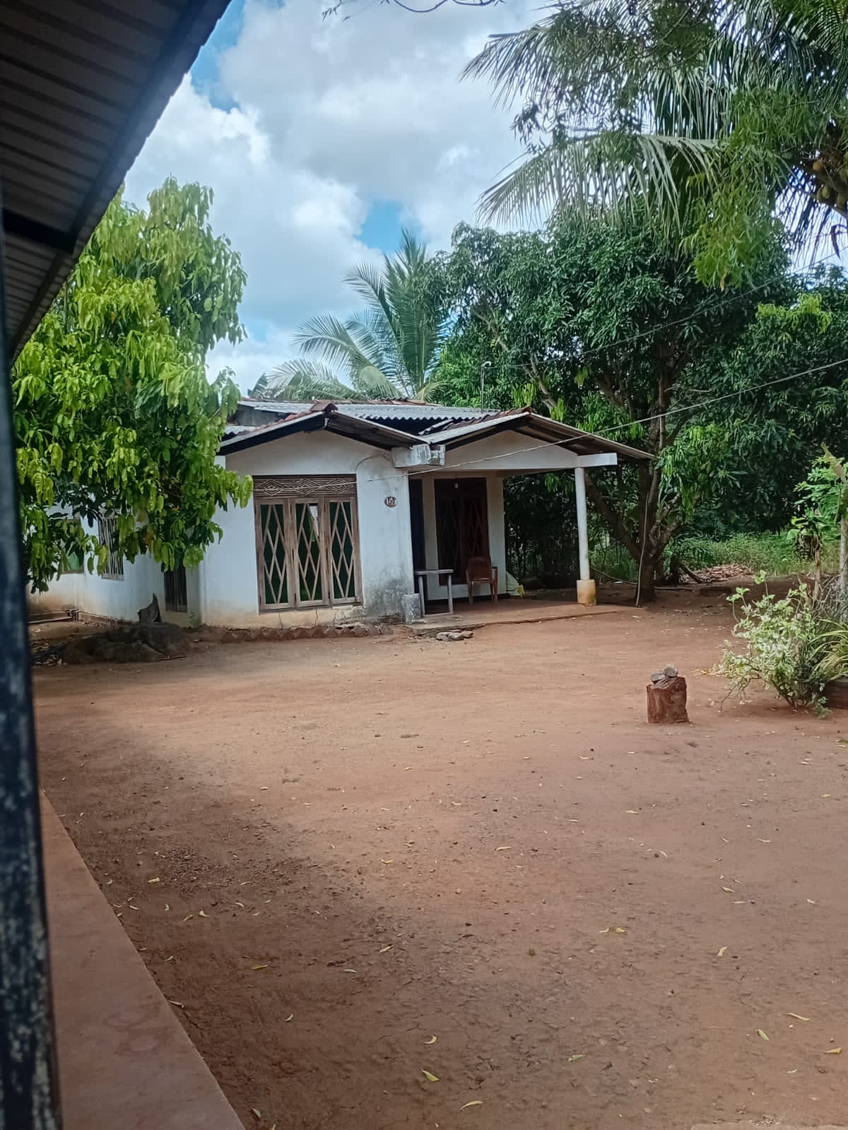 Land with Shop for Sale Dambulla