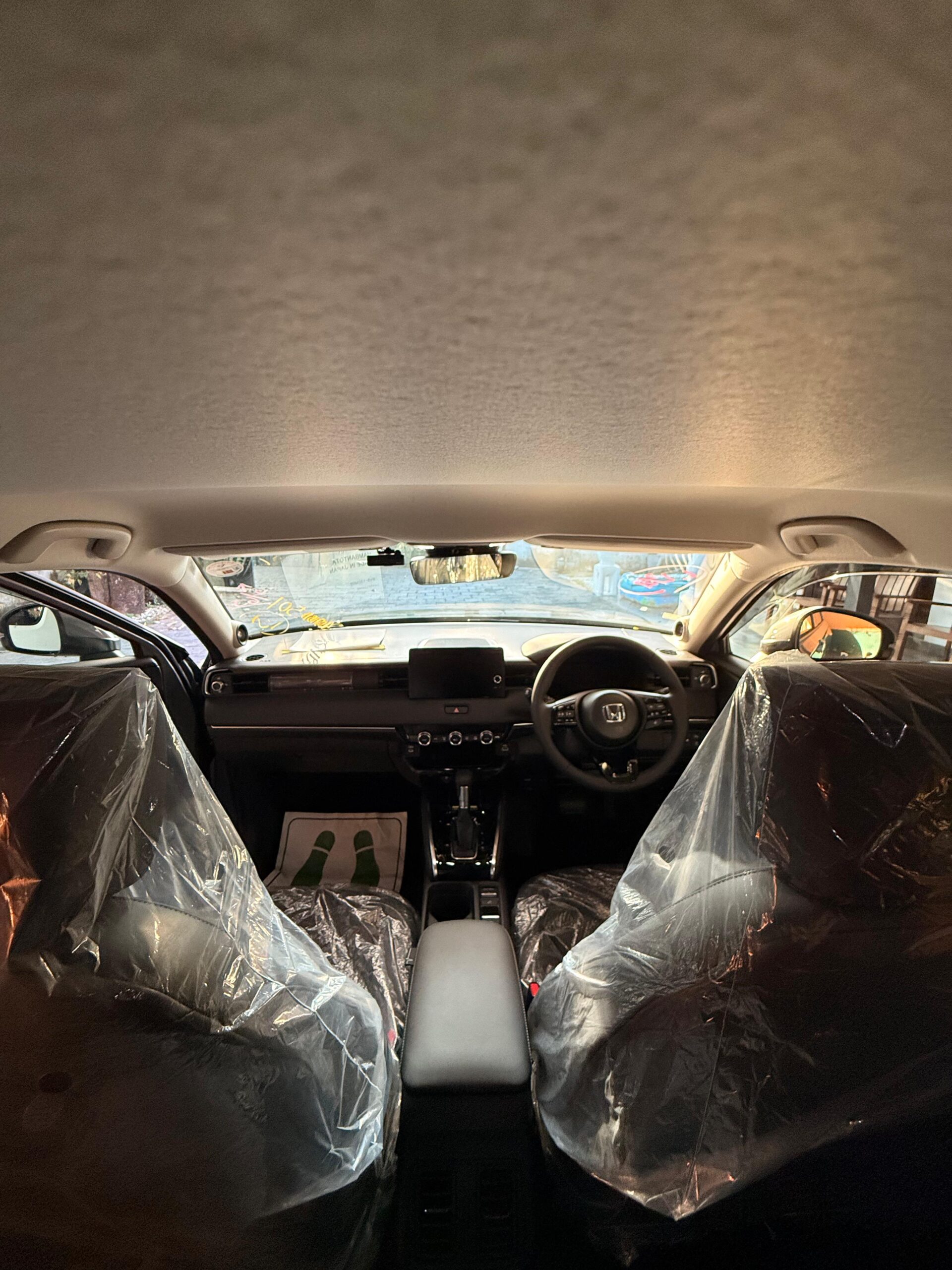 Honda Vezel Premium 2025