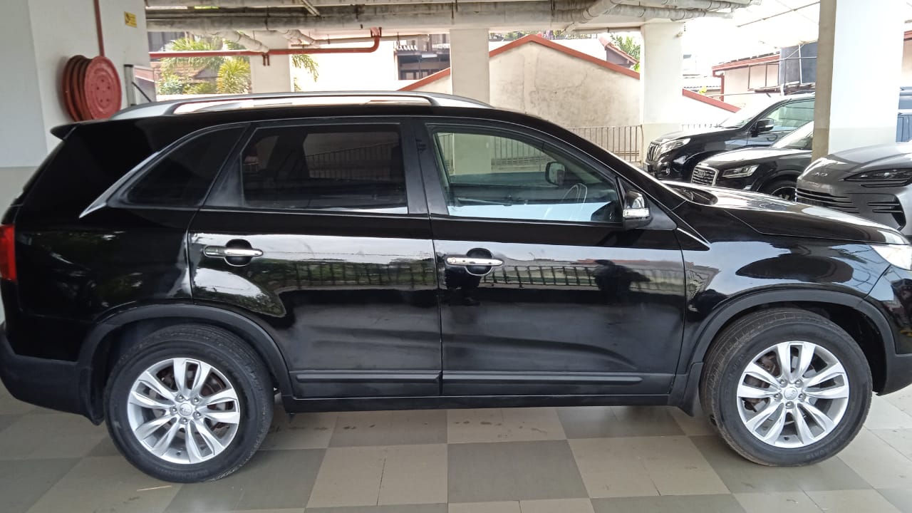 Kia Sorento AWD Full Options 2011
