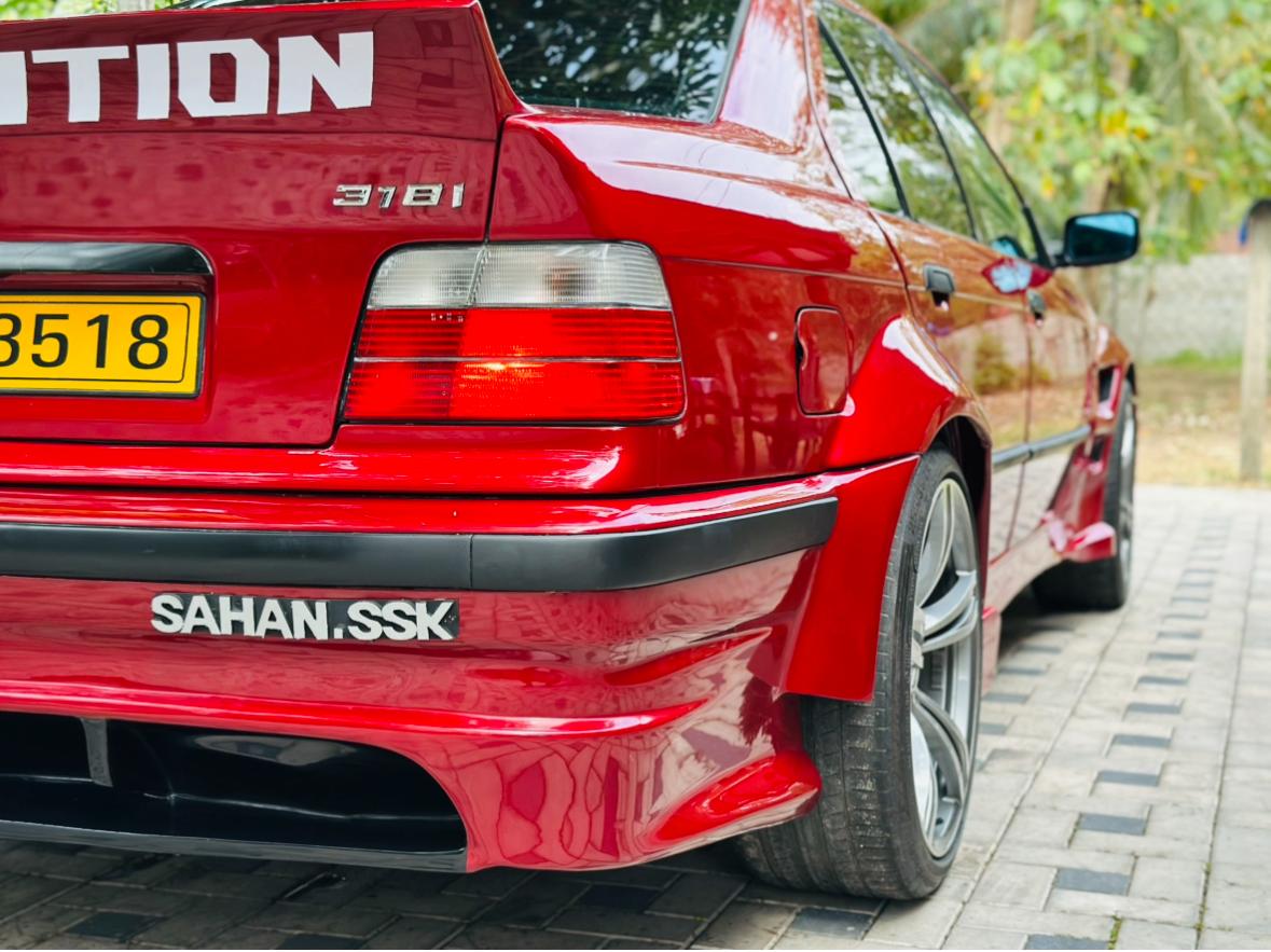 BMW E Series 1992