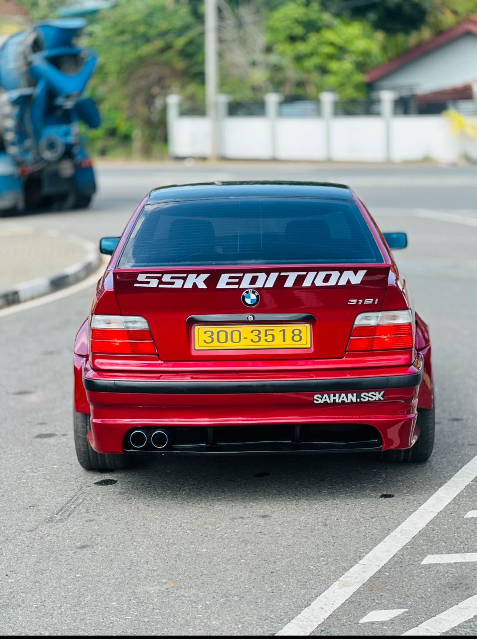 BMW E Series 1992