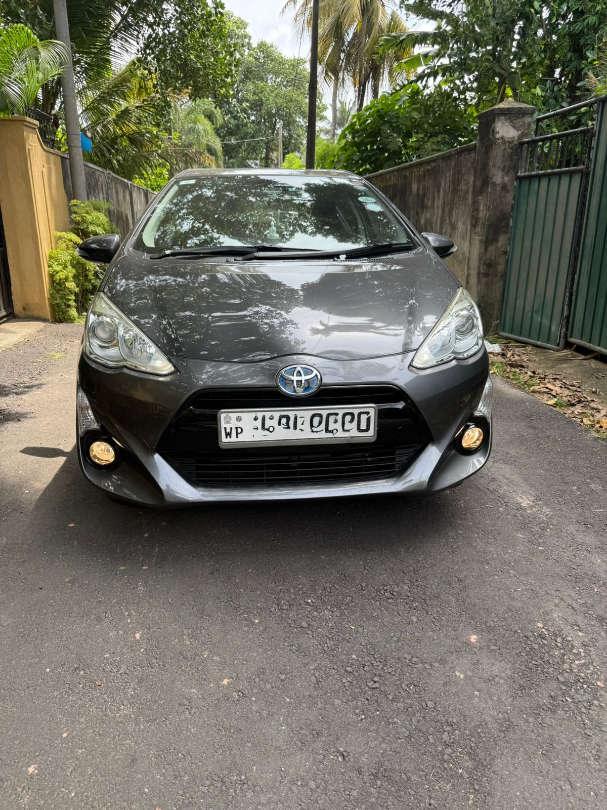 Toyota Aqua 2016